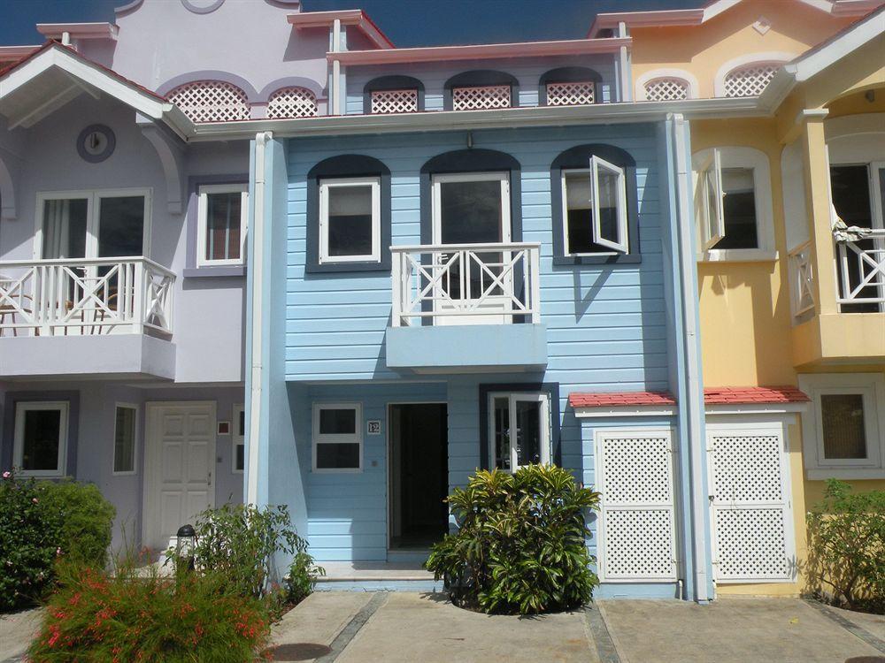 Aparthotel The Harbour Rodney Bay Esterno foto